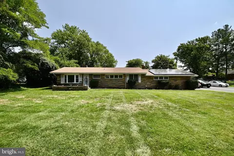 2214 Ritchie Rd, District Heights, MD 20747 photo 4