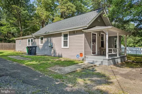 3003 Parkland Dr, District Heights, MD 20747