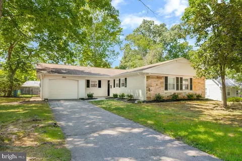 3841 Irongate Ln, Bowie, MD 20715