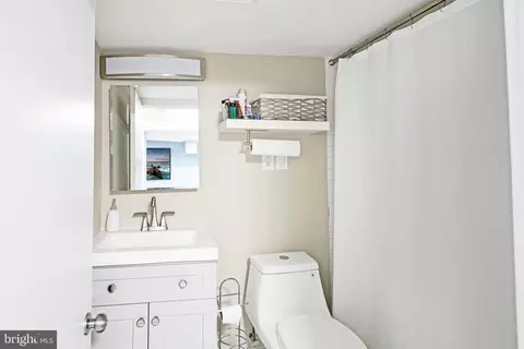 Bath - 326 Talbott Ave, Laurel, MD 20707 photo 3 of 3