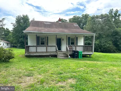 10300 Roland Ln, Fort Washington, MD 20744