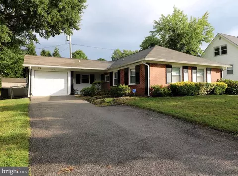 12415 Seabury Ln, Bowie, MD 20715