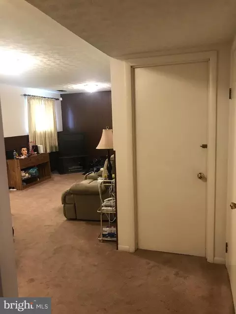 Entry Way - 8700 Craley Ct, Clinton, MD 20735 photo 2 of 4