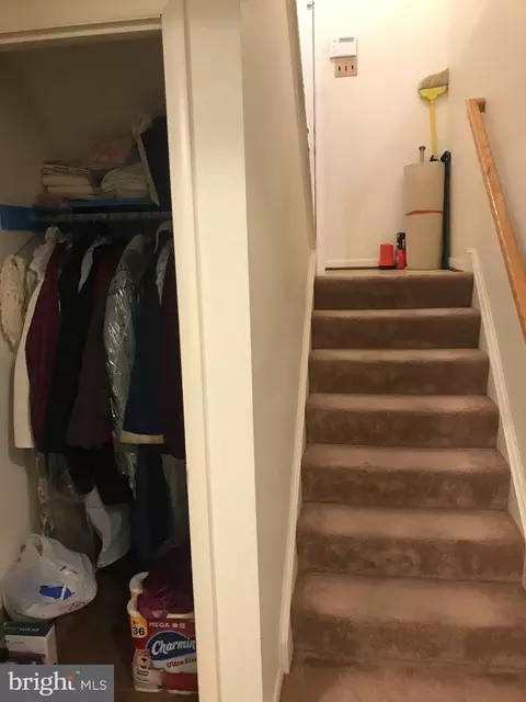 Entry Way - 8700 Craley Ct, Clinton, MD 20735 photo 4 of 4