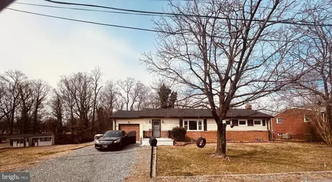 5715 Linda Ln, Temple Hills, MD 20748