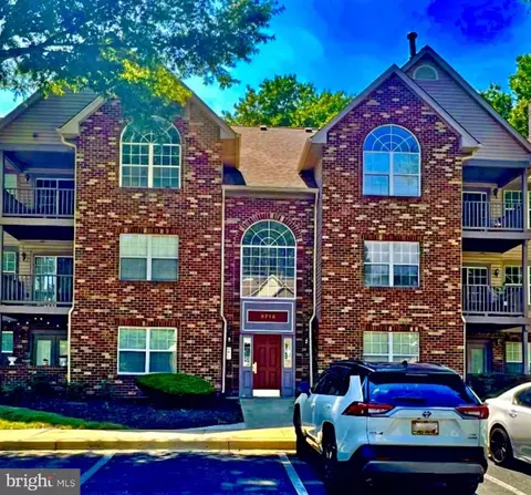 9716 Lake Pointe Ct #202, Marlboro, MD 20774