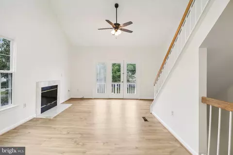 Living - 9313 Palmer Pl #34, Laurel, MD 20708 photo 3 of 12
