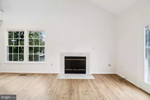 Living - 9313 Palmer Pl #34, Laurel, MD 20708 photo 4 of 12