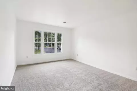 Living - 9313 Palmer Pl #34, Laurel, MD 20708 photo 7 of 12