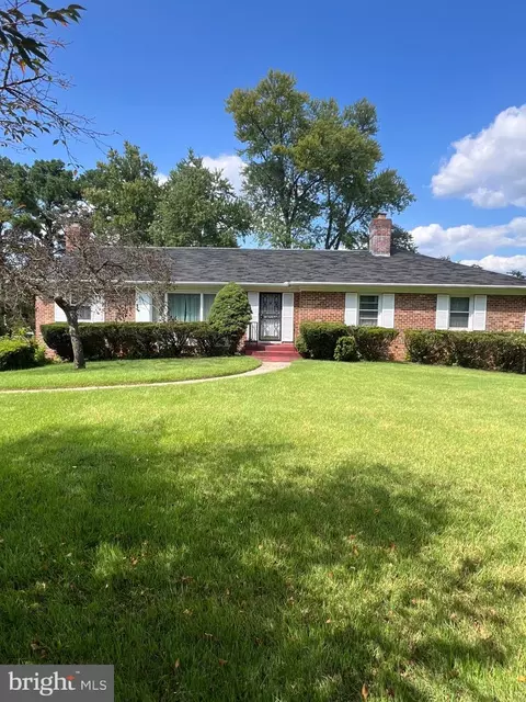 11706 Chantilly Ln, Bowie, MD 20721
