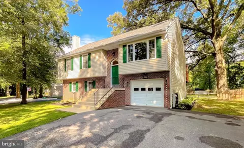 13214 Pine Rd, Bowie, MD 20720 photo 2