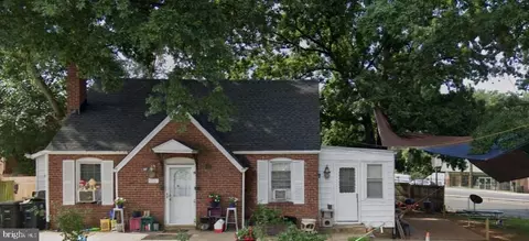 5501 Randolph St, Hyattsville, MD 20784