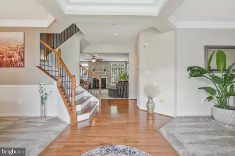 Entry Way - 6403 Oglethorpe Mill Dr, Brandywine, MD 20613 photo 2 of 12