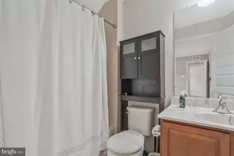 Bath - 6403 Oglethorpe Mill Dr, Brandywine, MD 20613 photo 1 of 3