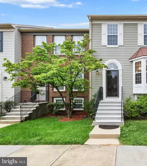 11511 Hidden Brook Ct, Beltsville, MD 20705