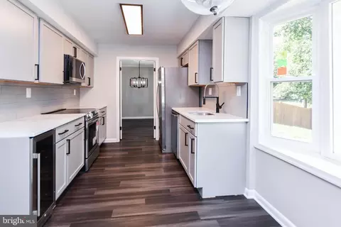 Entry Way - 8405 Red Wing Ln, Lanham, MD 20706 photo 1 of 10