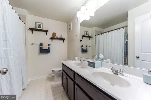 Bath - 9419 Geaton Park Pl, Lanham, MD 20706 photo 2 of 2