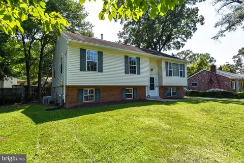 6035 Naval Ave, Lanham, MD 20706