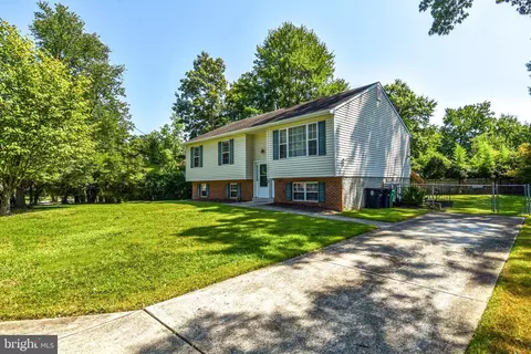 6035 Naval Ave, Lanham, MD 20706 photo 2
