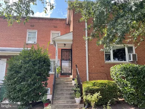 7904 Riggs Rd, Hyattsville, MD 20783