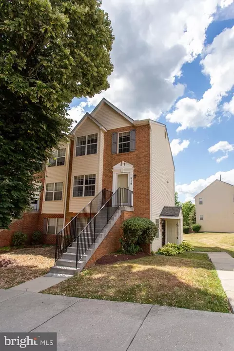 519 Red Coat Pl #4, Fort Washington, MD 20744