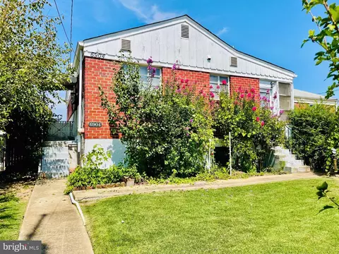 6904 Freeport St, Hyattsville, MD 20784