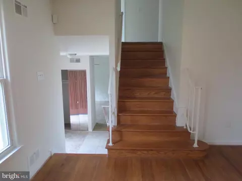 9302 Pine View Ln, Clinton, MD 20735 photo 11