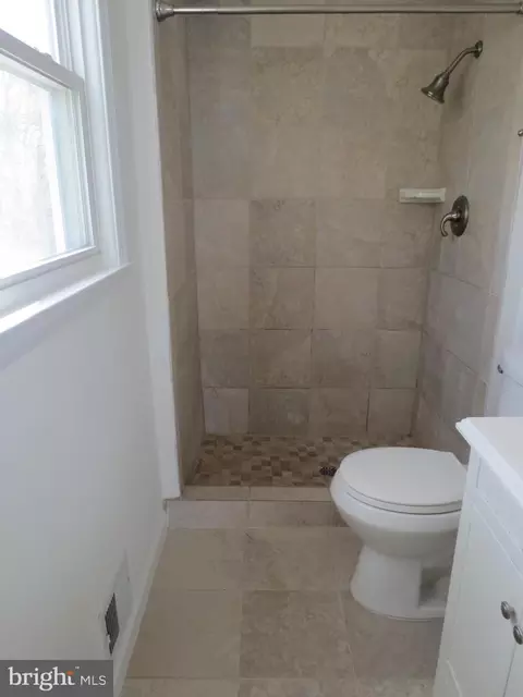 9302 Pine View Ln, Clinton, MD 20735 photo 13