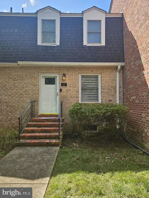 17 Watkins Park Dr #9, Marlboro, MD 20774