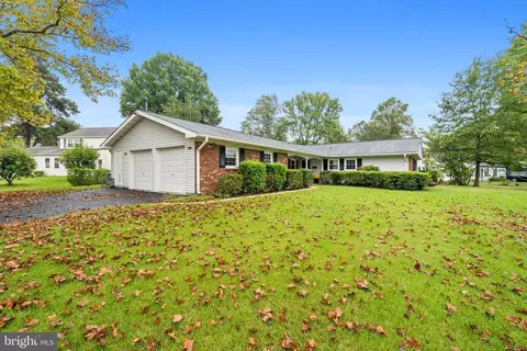 4001 Winchester Ln, Bowie, MD 20715