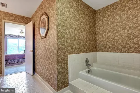 Bath - 13707 Concord Ave, Laurel, MD 20707 photo 5 of 5