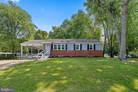 8604 Mimosa Ave, Clinton, MD 20735