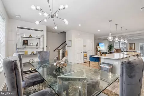 7648 Buzz Aldrin Ln, Lanham, MD 20706 photo 9