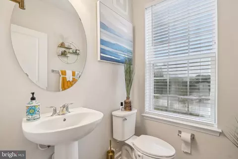 7648 Buzz Aldrin Ln, Lanham, MD 20706 photo 15
