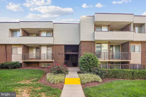 10218 Prince Pl #10-T5, Marlboro, MD 20774