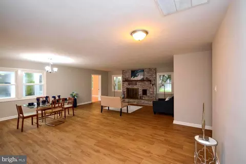 16118 Pointer Ridge Dr, Bowie, MD 20716 photo 6