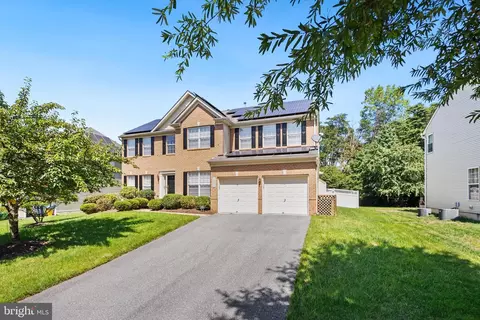9835 Farm Pond Rd, Laurel, MD 20708