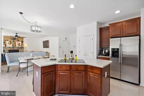 Kitchen - 9835 Farm Pond Rd, Laurel, MD 20708 photo 2 of 5