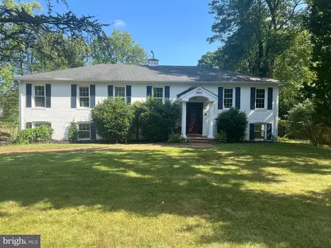 9424 Victoria Dr, Marlboro, MD 20772