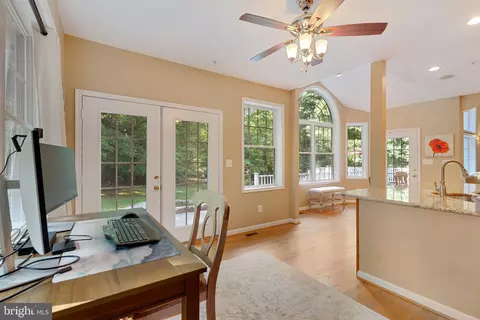 Entry Way - 15609 Baden Naylor Rd, Brandywine, MD 20613 photo 4 of 6