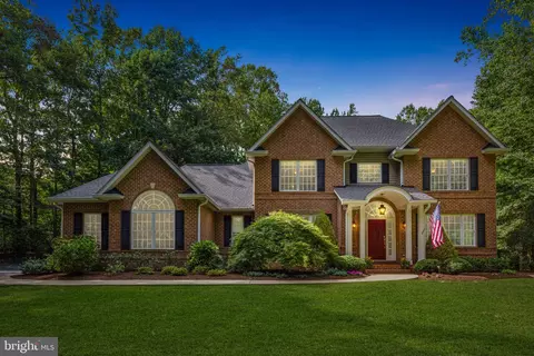 Exterior - 15609 Baden Naylor Rd, Brandywine, MD 20613 photo 10 of 12
