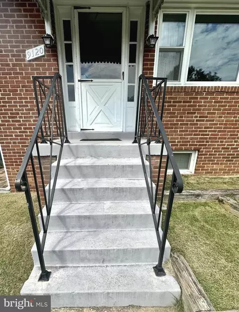 9120 4th St, Lanham, MD 20706 photo 4