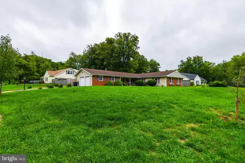 Exterior - 12511 Silverbirch Ln, Laurel, MD 20708 photo 3 of 5