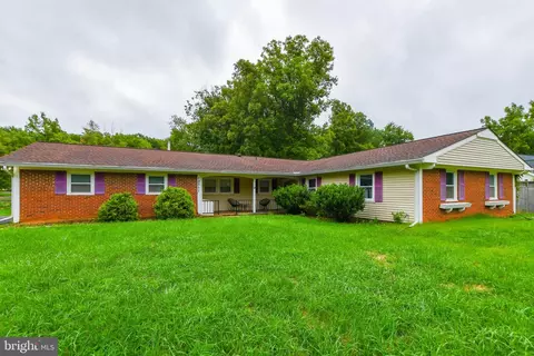 Exterior - 12511 Silverbirch Ln, Laurel, MD 20708 photo 2 of 5