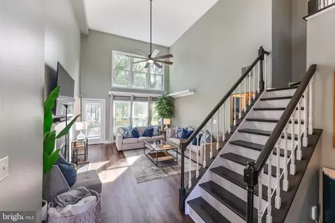 Entry Way - 14235 Greenview Dr, Laurel, MD 20708 photo 6 of 12