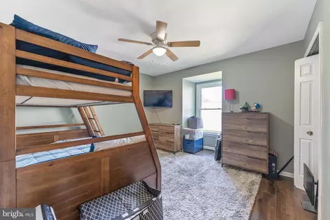 Bedroom - 14235 Greenview Dr, Laurel, MD 20708 photo 3 of 4