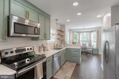 Kitchen - 14235 Greenview Dr, Laurel, MD 20708 photo 2 of 3