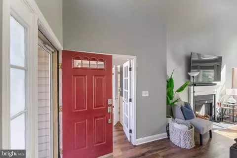 Entry Way - 14235 Greenview Dr, Laurel, MD 20708 photo 1 of 12