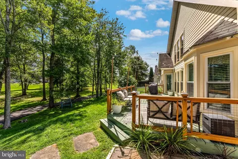 Exterior - 14235 Greenview Dr, Laurel, MD 20708 photo 10 of 11