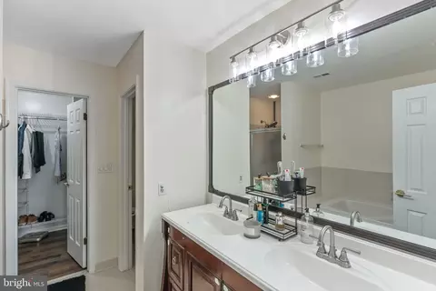 Bath - 14235 Greenview Dr, Laurel, MD 20708 photo 1 of 3